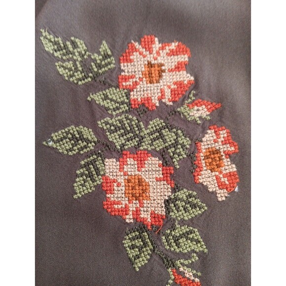 Native Youth Button Up Shirt Women Medium Brown Floral Embroidery Viscose EUC - Picture 3 of 8